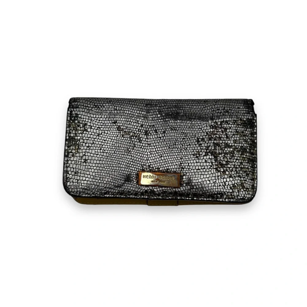 Henri Bendel Metallic Silver Pebbled Black Saffiano‎ Leather Phone & Card Wallet